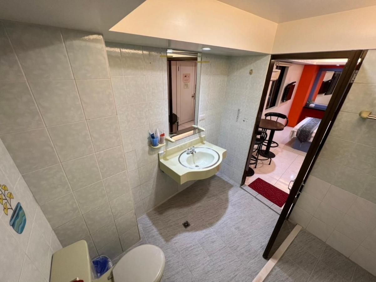 Boston Hotel Csiaji Kültér fotó