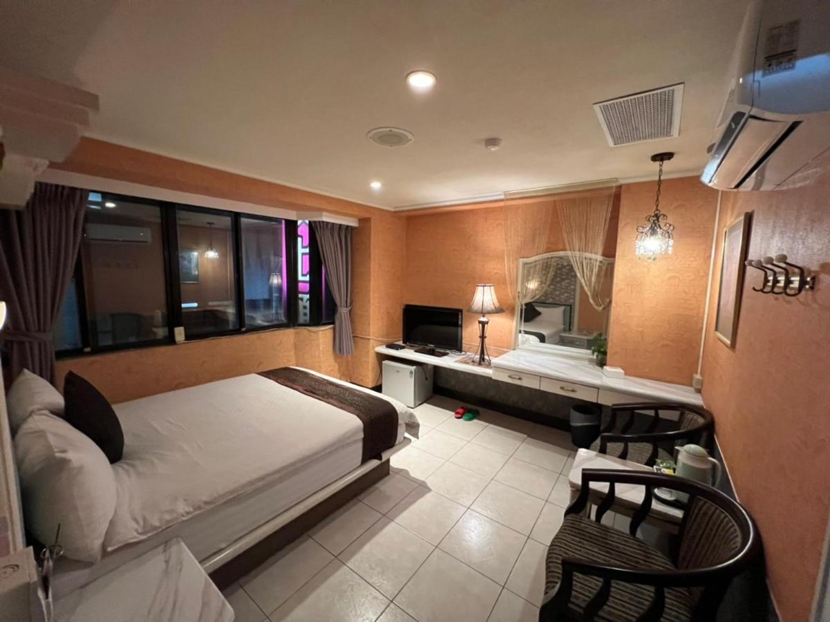 Boston Hotel Csiaji Kültér fotó