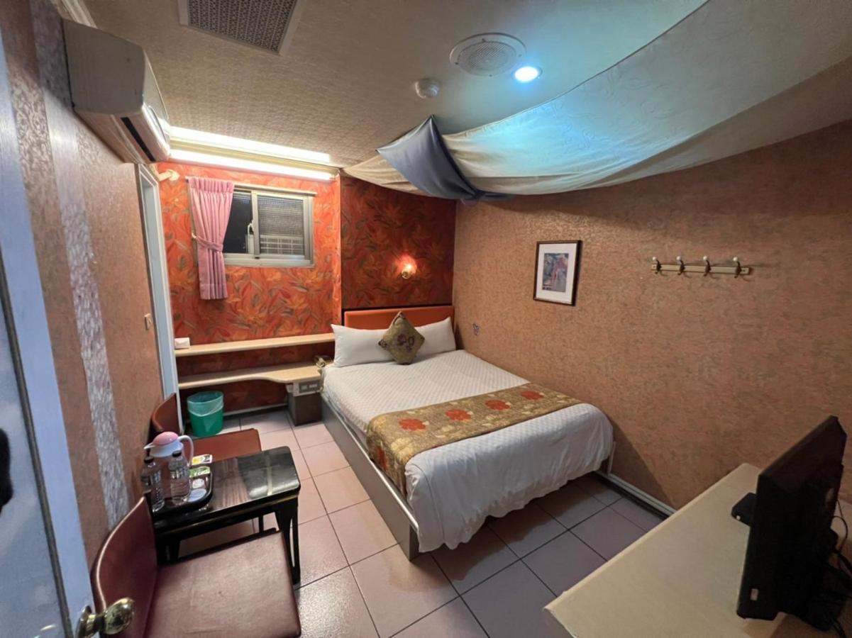 Boston Hotel Csiaji Kültér fotó