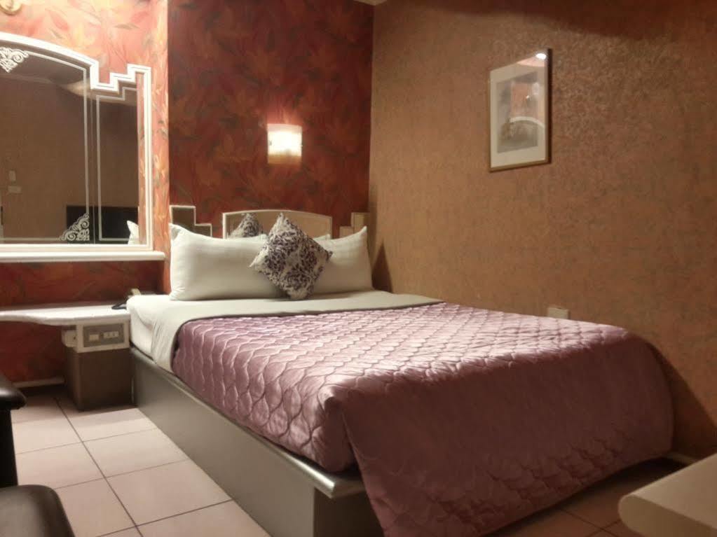Boston Hotel Csiaji Kültér fotó