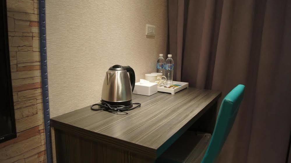 Boston Hotel Csiaji Kültér fotó